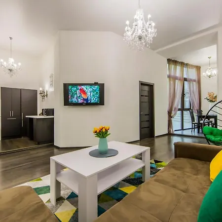 Apartment 2к поруч із майданом незалежності *