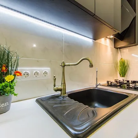 2к поруч із майданом незалежності Apartment Kyiv