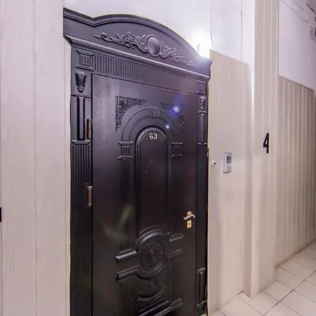 2к поруч із майданом незалежності Apartment